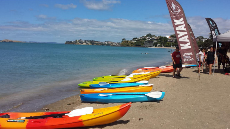 Explore the scenic treasures of Mission Bay beach as you glide across the glistening water in our top of the line kayaks.